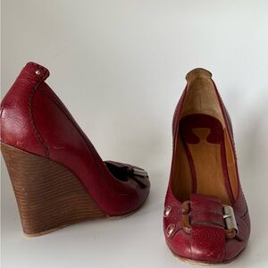 Women’s size 41 Chloe wedge shoes.